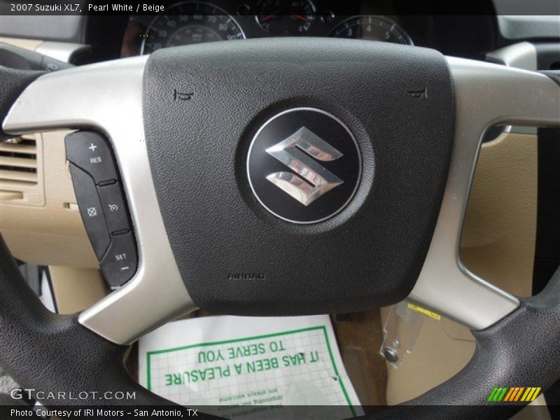 Pearl White / Beige 2007 Suzuki XL7