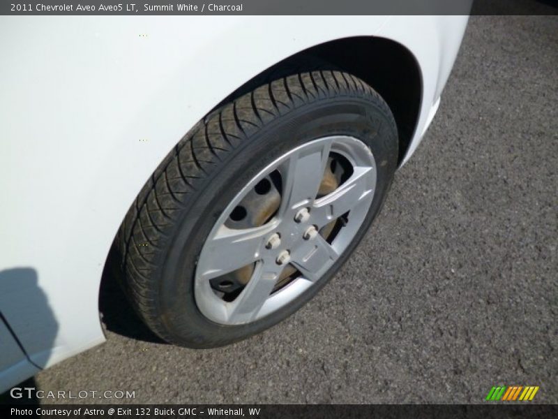 Summit White / Charcoal 2011 Chevrolet Aveo Aveo5 LT