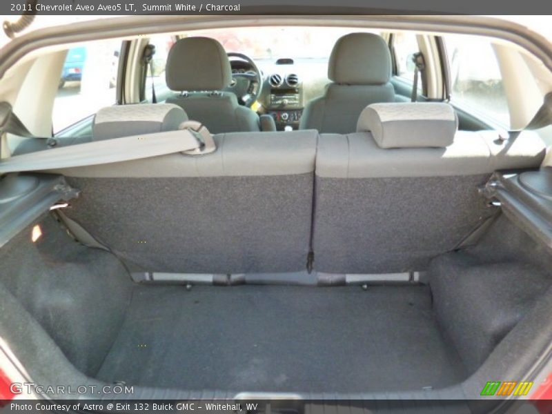 Summit White / Charcoal 2011 Chevrolet Aveo Aveo5 LT