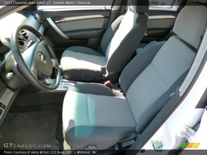 Summit White / Charcoal 2011 Chevrolet Aveo Aveo5 LT