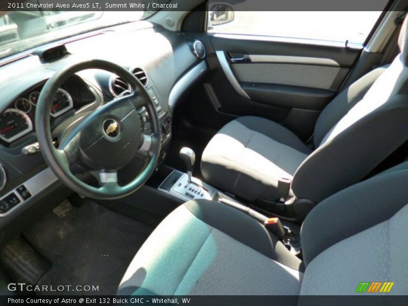Summit White / Charcoal 2011 Chevrolet Aveo Aveo5 LT