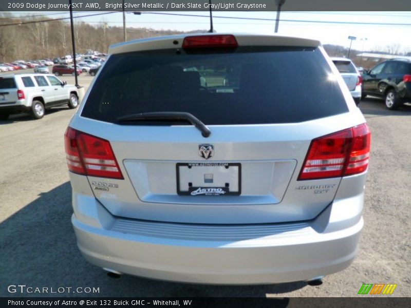 Bright Silver Metallic / Dark Slate Gray/Light Graystone 2009 Dodge Journey SXT AWD