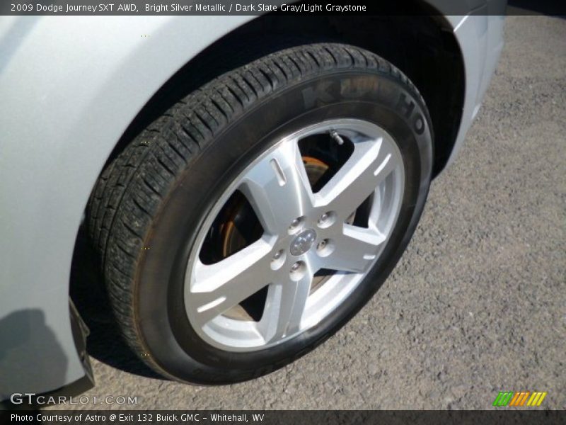 Bright Silver Metallic / Dark Slate Gray/Light Graystone 2009 Dodge Journey SXT AWD