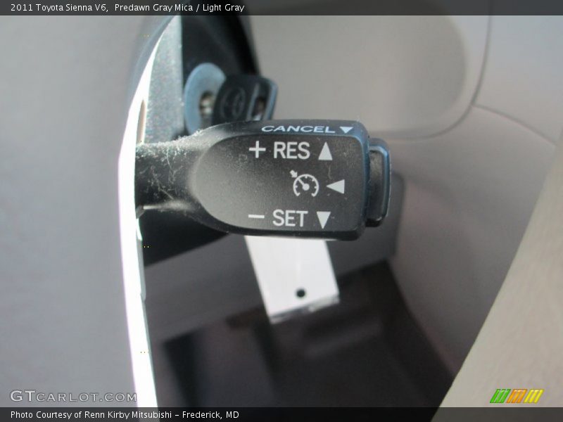 Predawn Gray Mica / Light Gray 2011 Toyota Sienna V6
