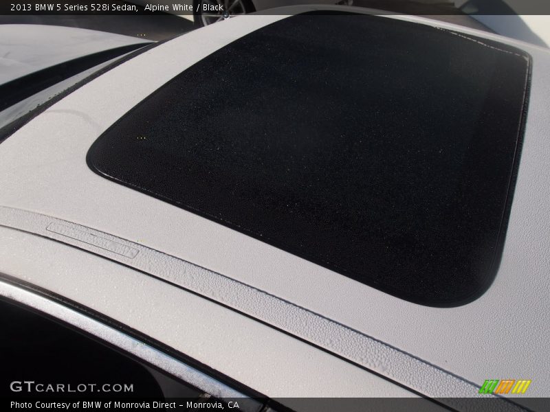 Alpine White / Black 2013 BMW 5 Series 528i Sedan