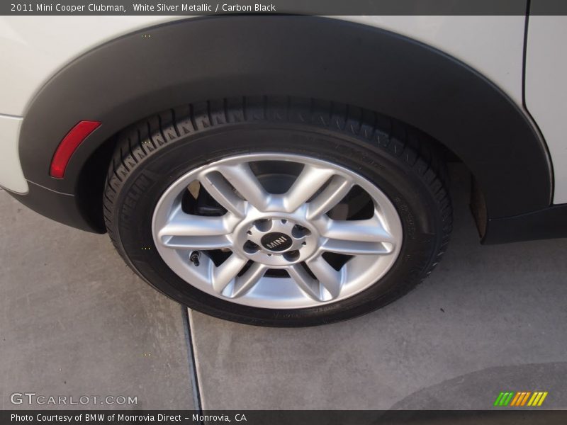 White Silver Metallic / Carbon Black 2011 Mini Cooper Clubman