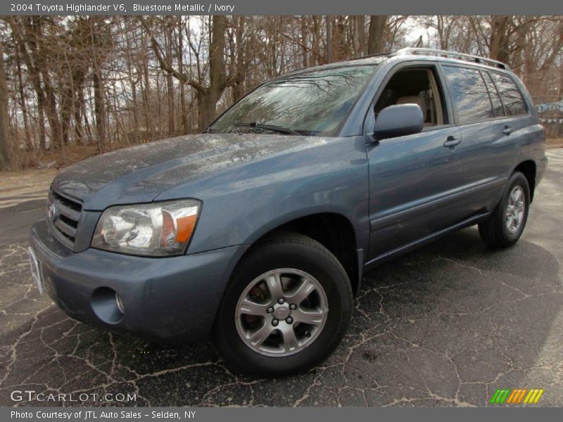 Bluestone Metallic / Ivory 2004 Toyota Highlander V6