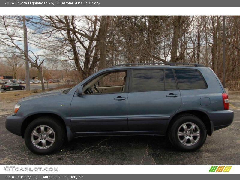 Bluestone Metallic / Ivory 2004 Toyota Highlander V6