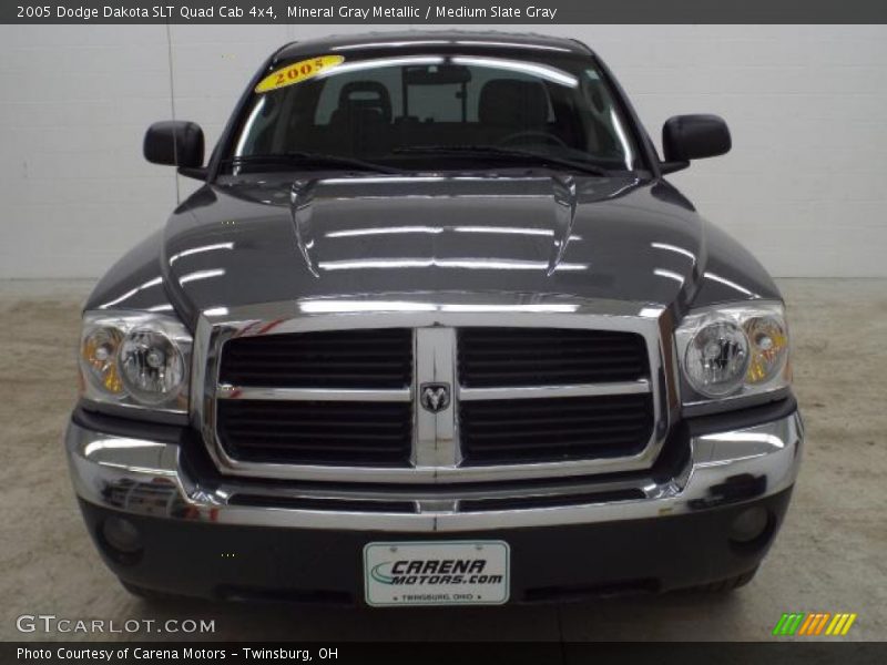 Mineral Gray Metallic / Medium Slate Gray 2005 Dodge Dakota SLT Quad Cab 4x4
