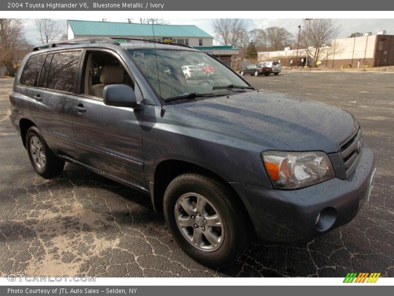 Bluestone Metallic / Ivory 2004 Toyota Highlander V6