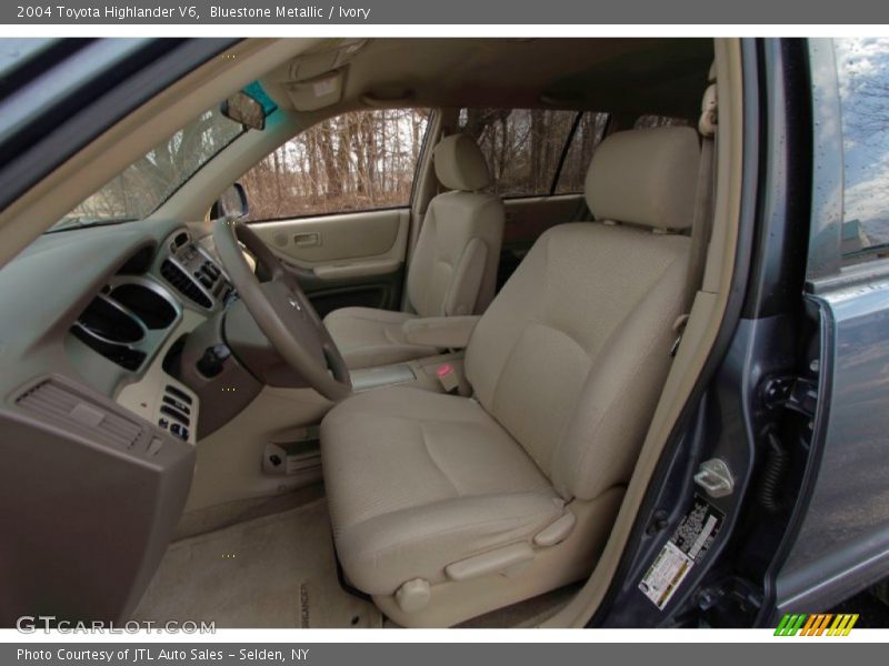 Bluestone Metallic / Ivory 2004 Toyota Highlander V6