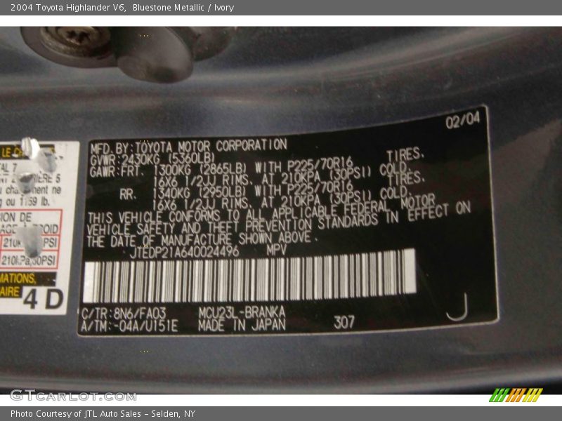 Bluestone Metallic / Ivory 2004 Toyota Highlander V6