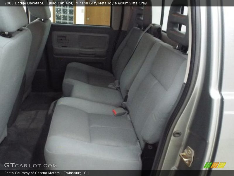 Mineral Gray Metallic / Medium Slate Gray 2005 Dodge Dakota SLT Quad Cab 4x4