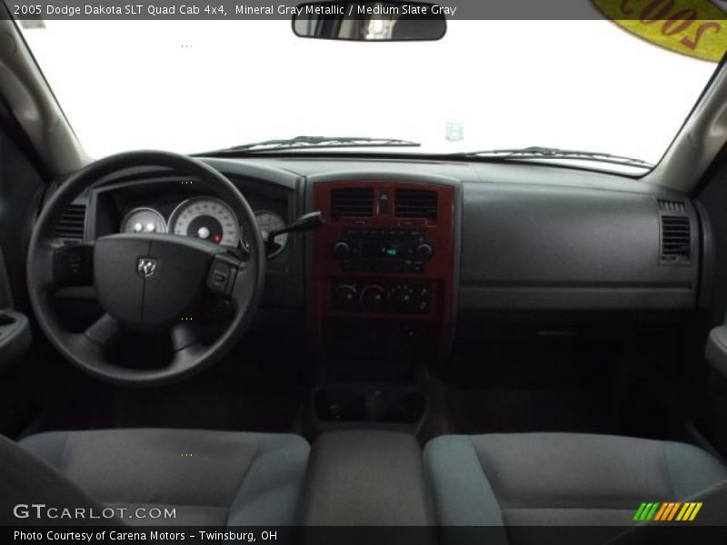 Mineral Gray Metallic / Medium Slate Gray 2005 Dodge Dakota SLT Quad Cab 4x4