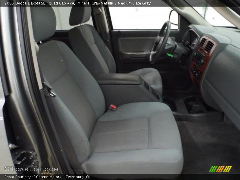 Mineral Gray Metallic / Medium Slate Gray 2005 Dodge Dakota SLT Quad Cab 4x4