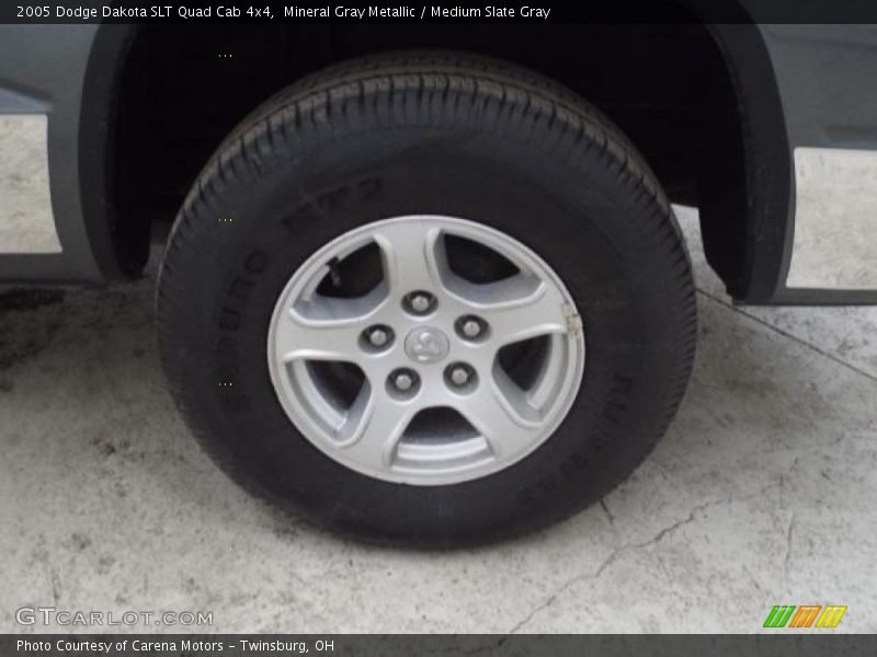 Mineral Gray Metallic / Medium Slate Gray 2005 Dodge Dakota SLT Quad Cab 4x4