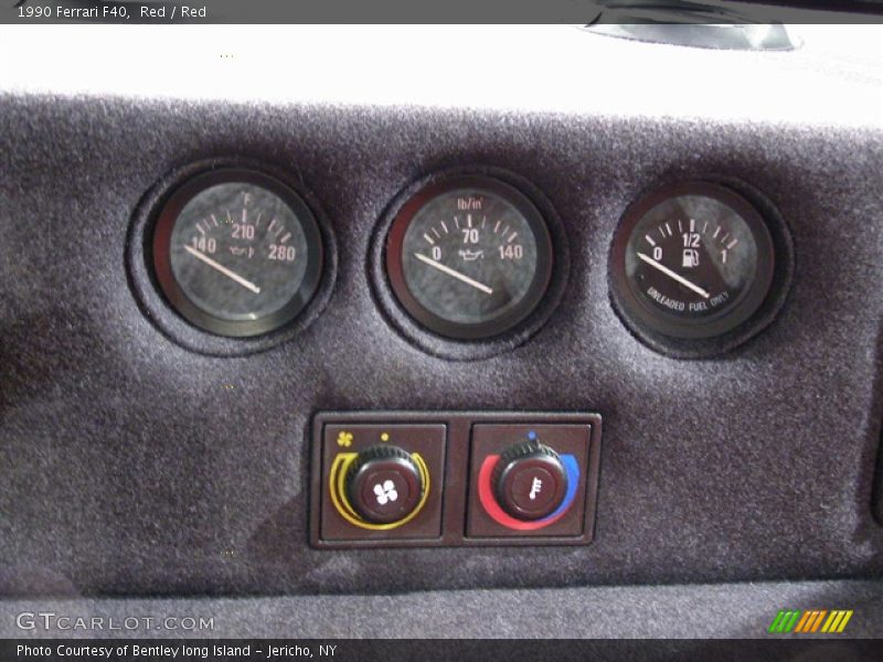 1990 Ferrari F40, Red / Red, Center Console - 1990 Ferrari F40 