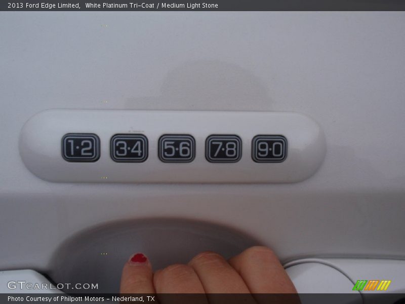 White Platinum Tri-Coat / Medium Light Stone 2013 Ford Edge Limited