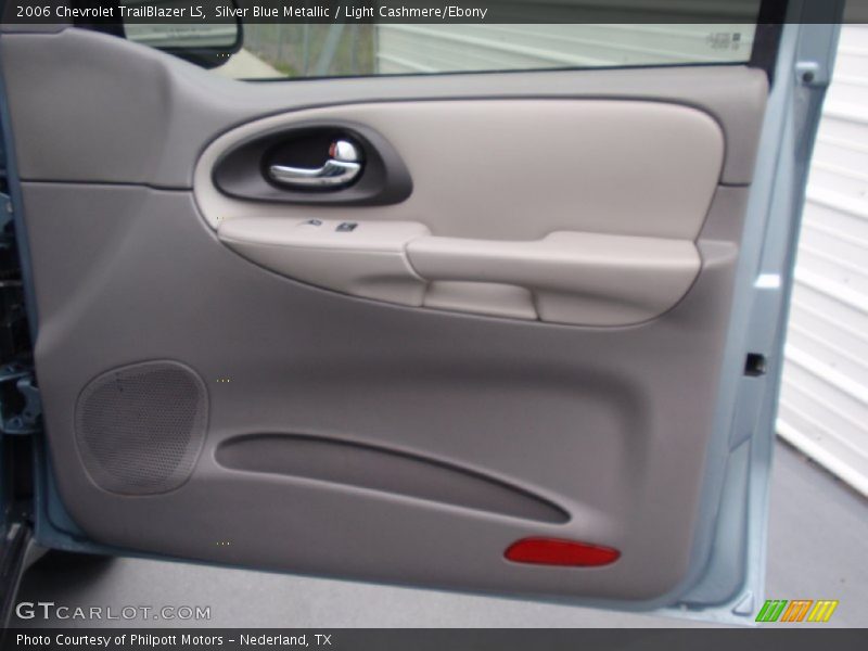 Silver Blue Metallic / Light Cashmere/Ebony 2006 Chevrolet TrailBlazer LS