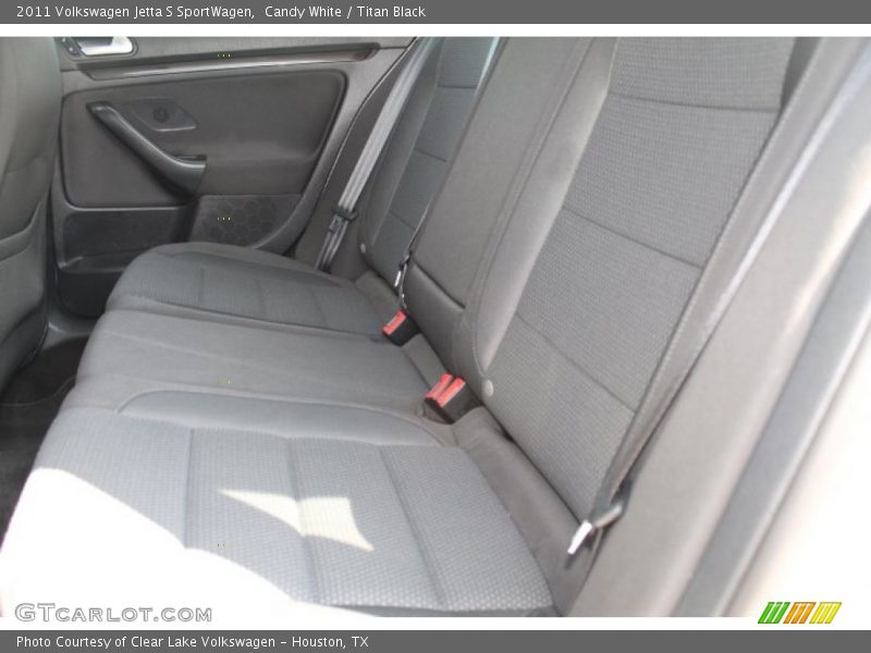 Candy White / Titan Black 2011 Volkswagen Jetta S SportWagen
