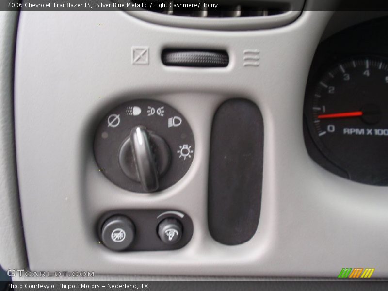 Silver Blue Metallic / Light Cashmere/Ebony 2006 Chevrolet TrailBlazer LS