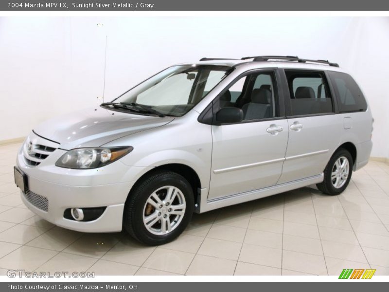 Front 3/4 View of 2004 MPV LX