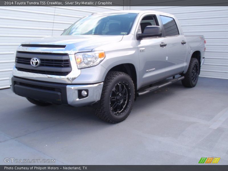 Silver Sky Metallic / Graphite 2014 Toyota Tundra TSS CrewMax