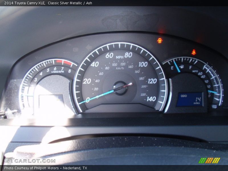 Classic Silver Metallic / Ash 2014 Toyota Camry XLE