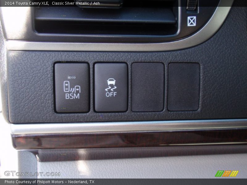 Classic Silver Metallic / Ash 2014 Toyota Camry XLE