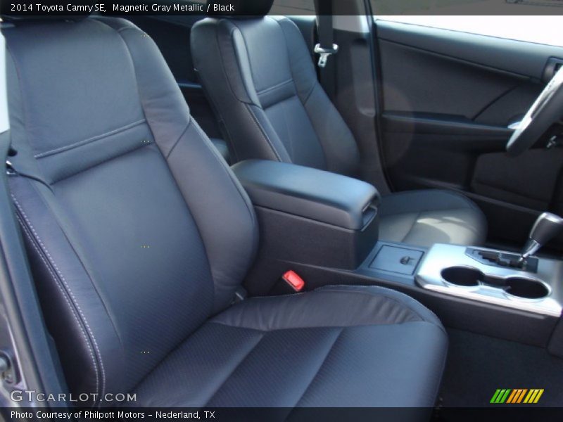 Magnetic Gray Metallic / Black 2014 Toyota Camry SE