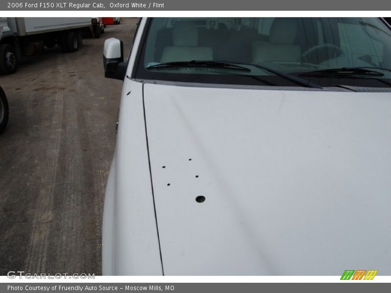 Oxford White / Flint 2006 Ford F150 XLT Regular Cab