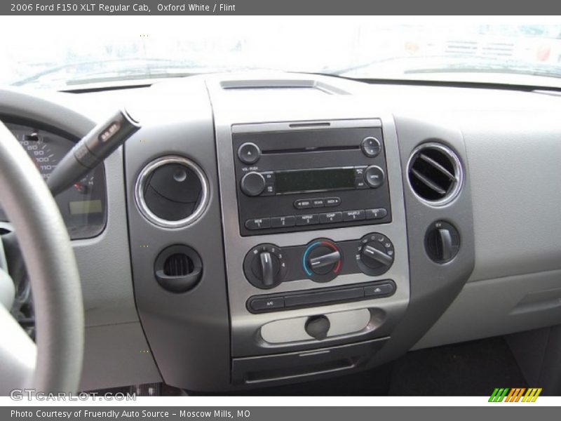 Oxford White / Flint 2006 Ford F150 XLT Regular Cab