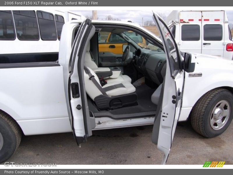 Oxford White / Flint 2006 Ford F150 XLT Regular Cab