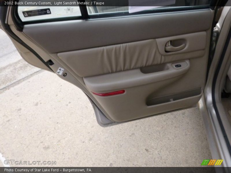 Light Sandrift Metallic / Taupe 2002 Buick Century Custom