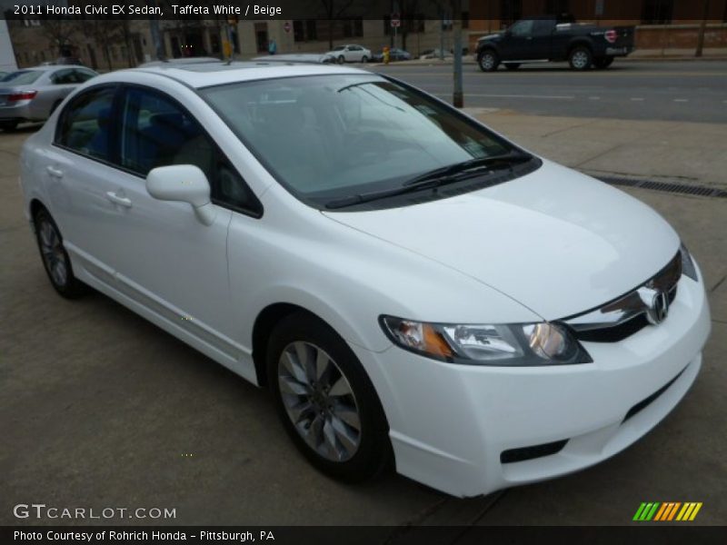 Front 3/4 View of 2011 Civic EX Sedan