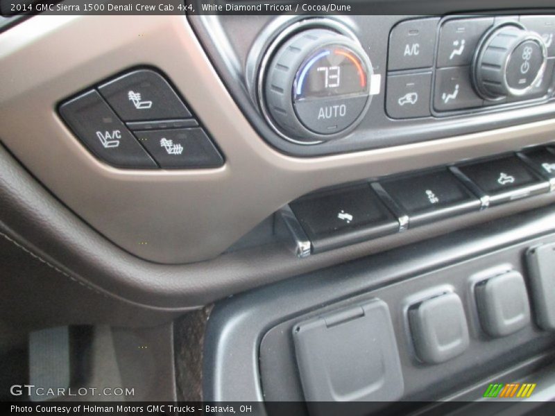 Controls of 2014 Sierra 1500 Denali Crew Cab 4x4