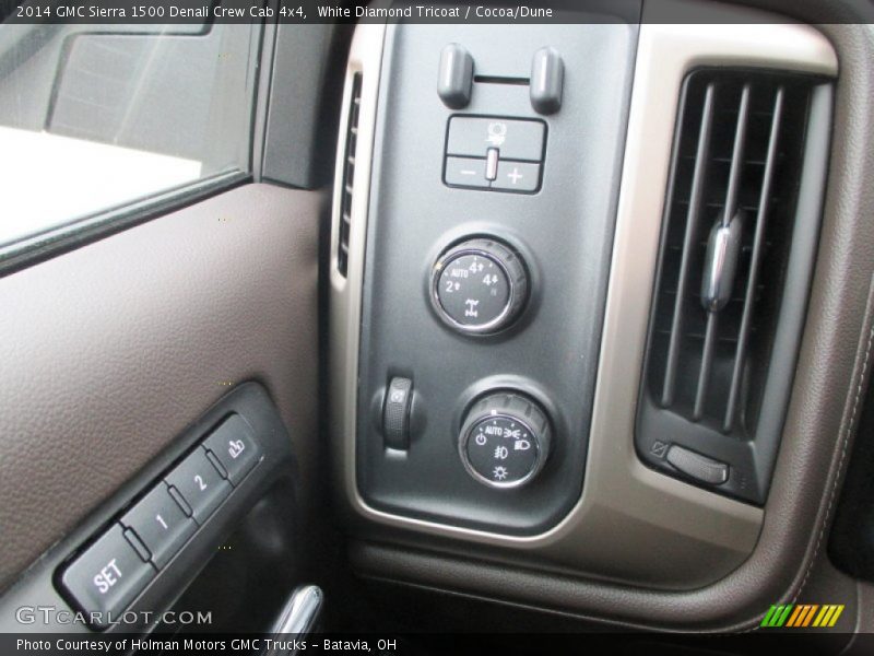 Controls of 2014 Sierra 1500 Denali Crew Cab 4x4