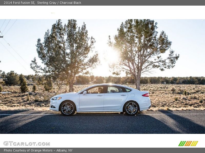 Sterling Gray / Charcoal Black 2014 Ford Fusion SE