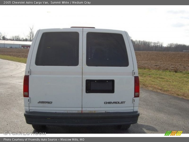 Summit White / Medium Gray 2005 Chevrolet Astro Cargo Van