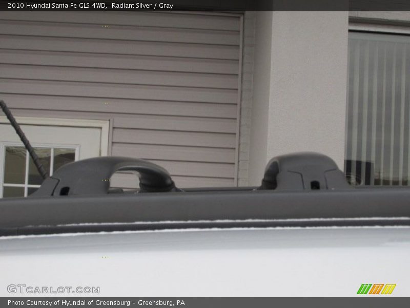 Radiant Silver / Gray 2010 Hyundai Santa Fe GLS 4WD