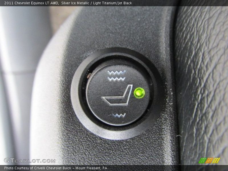 Silver Ice Metallic / Light Titanium/Jet Black 2011 Chevrolet Equinox LT AWD