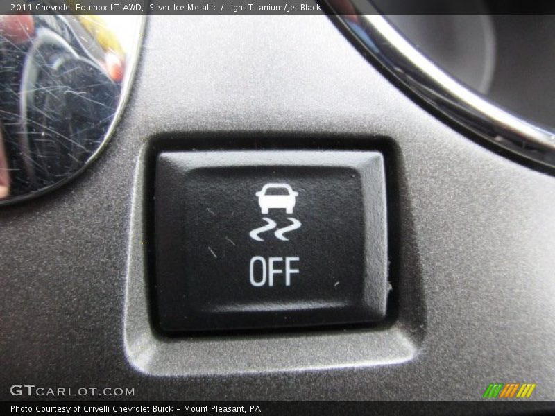 Silver Ice Metallic / Light Titanium/Jet Black 2011 Chevrolet Equinox LT AWD