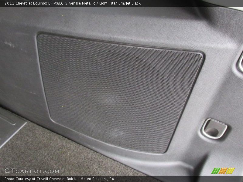 Silver Ice Metallic / Light Titanium/Jet Black 2011 Chevrolet Equinox LT AWD