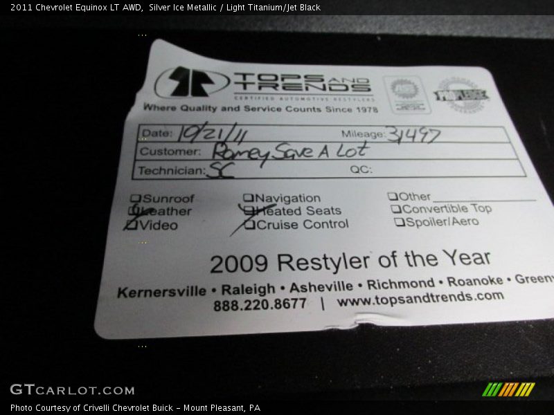 Silver Ice Metallic / Light Titanium/Jet Black 2011 Chevrolet Equinox LT AWD