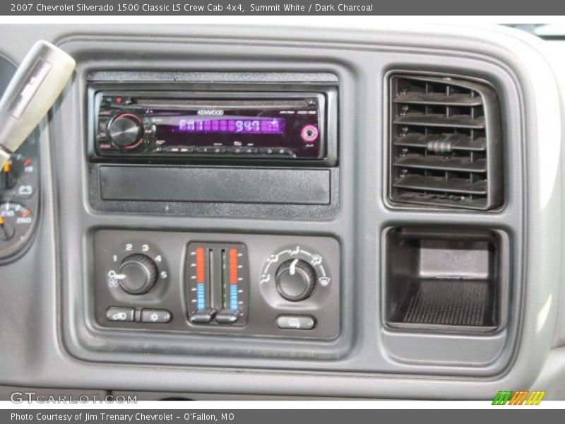 Summit White / Dark Charcoal 2007 Chevrolet Silverado 1500 Classic LS Crew Cab 4x4