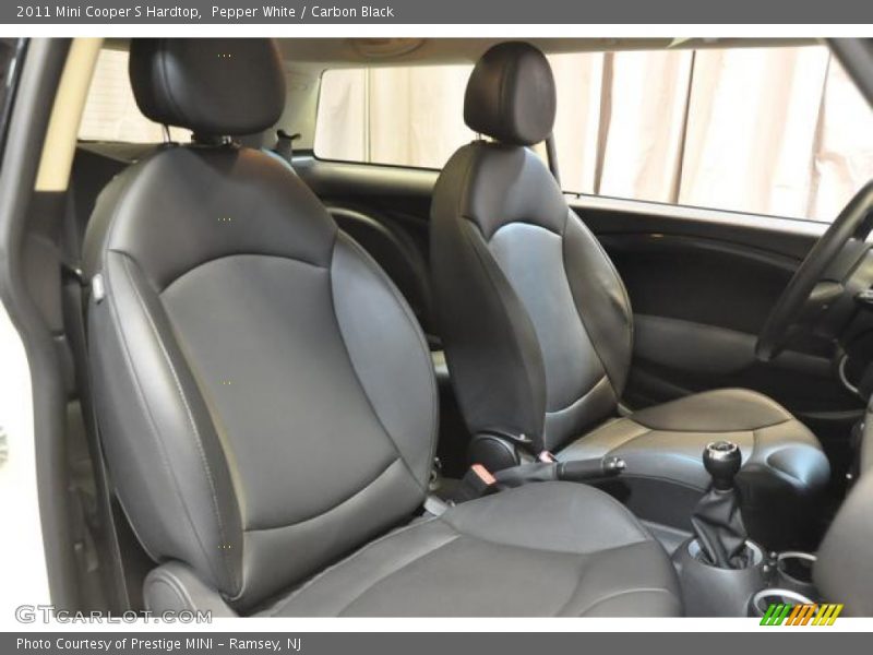 Pepper White / Carbon Black 2011 Mini Cooper S Hardtop