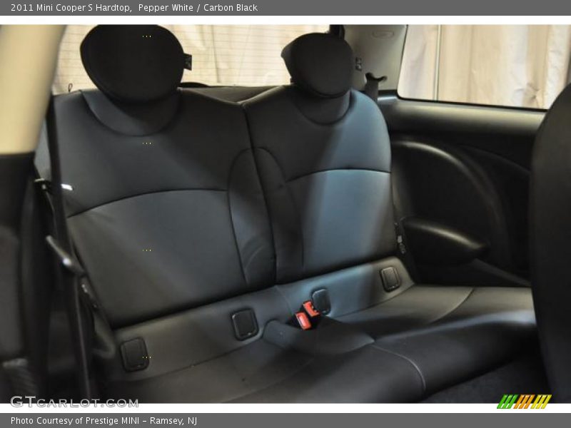 Pepper White / Carbon Black 2011 Mini Cooper S Hardtop