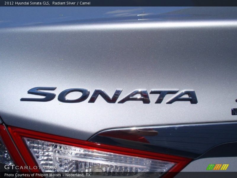 Radiant Silver / Camel 2012 Hyundai Sonata GLS