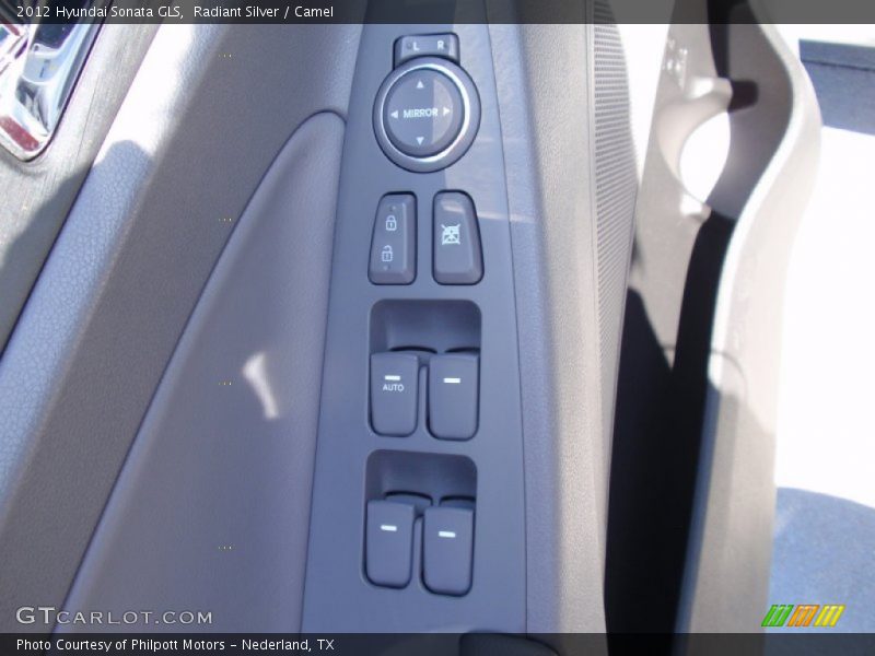 Radiant Silver / Camel 2012 Hyundai Sonata GLS