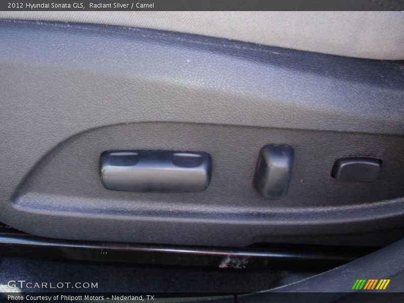 Radiant Silver / Camel 2012 Hyundai Sonata GLS